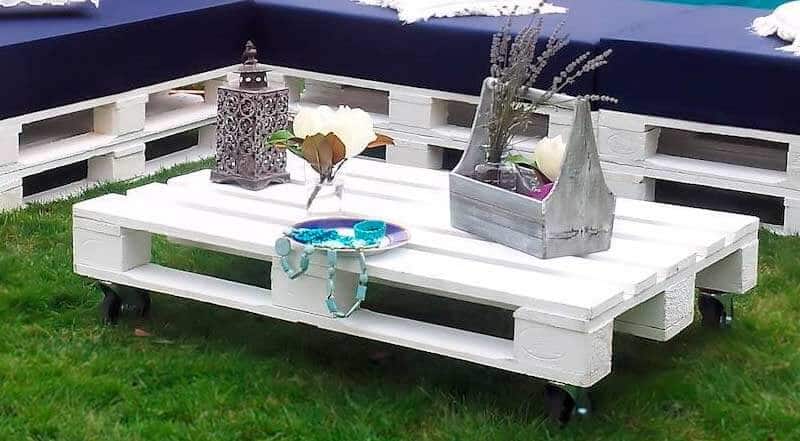 mesa de palet color blanca